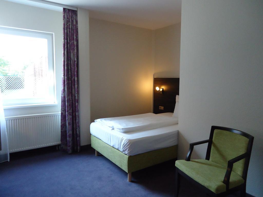Msr Hotel Hanovre Extérieur photo