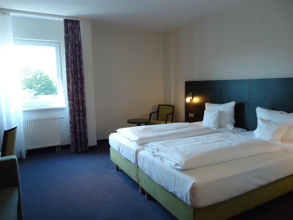 Msr Hotel Hanovre Extérieur photo
